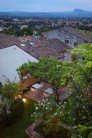 Villa Le Contrade - Historic Village Retreat