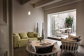 Villa Le Contrade - Historic Village Retreat