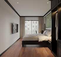 Charming Moon Hotel