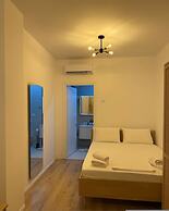 Noon Properties 3 Beachside Studio in Dh rmi