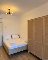 Noon Properties 3 Beachside Studio in Dh rmi