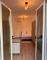 Noon Properties 3 Beachside Studio in Dh rmi