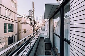 Showa Bloom Shinjuku 301