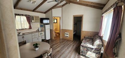 Howlong Caravan Park