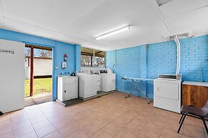 Howlong Caravan Park