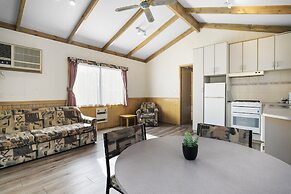 Howlong Caravan Park