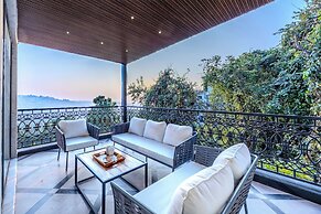 ELIVAAS Valley View 5BHK Villa With Pool