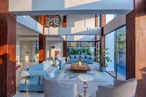 ELIVAAS Valley View 5BHK Villa With Pool