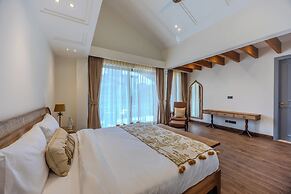 ELIVAAS Valley View 5BHK Villa With Pool
