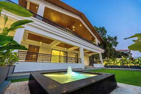 ELIVAAS Valley View 5BHK Villa With Pool
