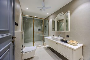 ELIVAAS Valley View 5BHK Villa With Pool