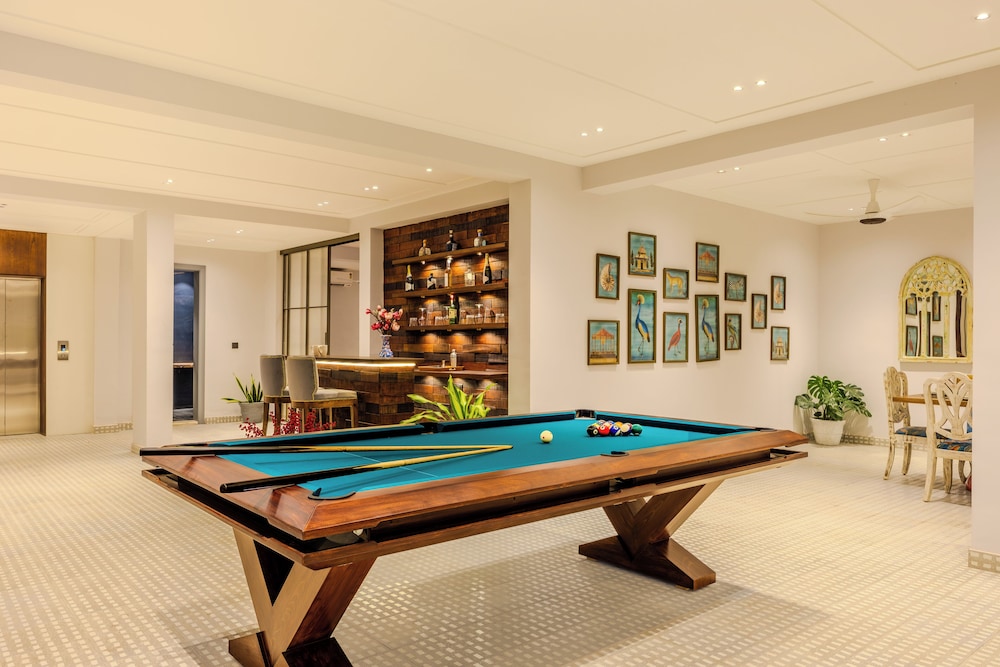 ELIVAAS Valley View 5BHK Villa With Pool