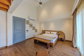 ELIVAAS Valley View 5BHK Villa With Pool