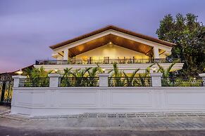 ELIVAAS Valley View 5BHK Villa With Pool
