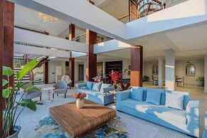 ELIVAAS Valley View 5BHK Villa With Pool