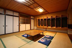 Mitsumorisou
