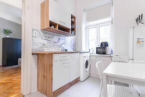Beautiful 1BR Near Danube Praterstern