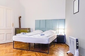 Beautiful 1BR Near Danube Praterstern
