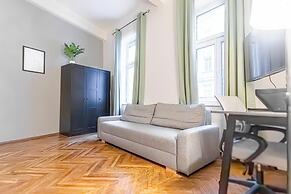 Beautiful 1BR Near Danube Praterstern