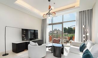 2BR with Terrace in The 8 by Bespoke