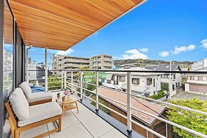 Zushi Beach Terrace