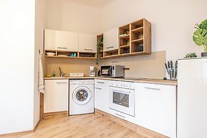 Cozy Apartment with Prater Access