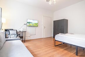 Stylish 1BR Apt Danube Near Prater Park