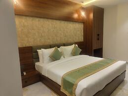 WORMWOOD SYNERGY VARANASI