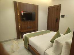 WORMWOOD SYNERGY VARANASI