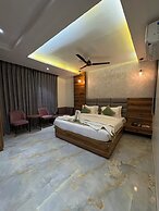 WORMWOOD SYNERGY VARANASI