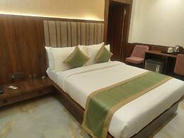 WORMWOOD SYNERGY VARANASI