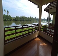 Manor Backwater Resort