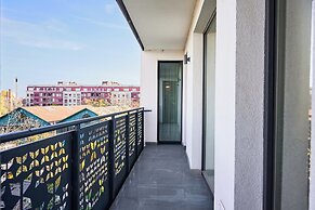 Central Monarh Tower Accomodation