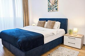 Central Monarh Tower Accomodation