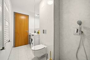 Central Monarh Tower Accomodation