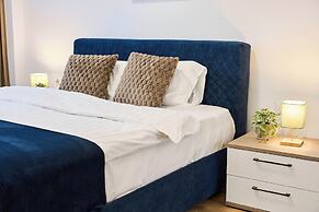 Central Monarh Tower Accomodation
