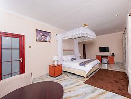Lavish Suites