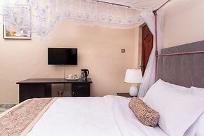 Lavish Suites