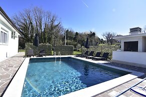 Comfortable Holiday Home With Pool
