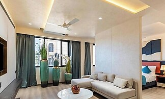 Skyearth Hotel