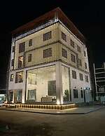 Skyearth Hotel
