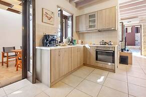 Phaistos Villas Elegant South Residence