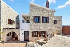 Phaistos Villas Elegant South Residence