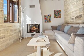 Phaistos Villas Elegant South Residence