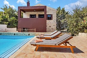 Phaistos Villas Elegant South Residence