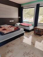 Hotel Nanda Devi