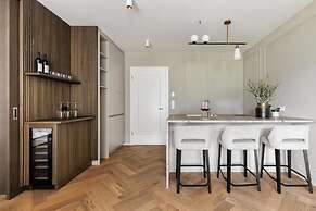 Lingers Suites & Residence