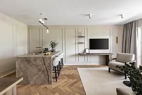 Lingers Suites & Residence