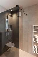 Lingers Suites & Residence