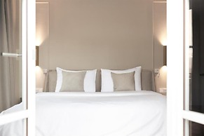 Lingers Suites & Residence